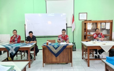 Supadu Meningkatkan Profesional Guru
